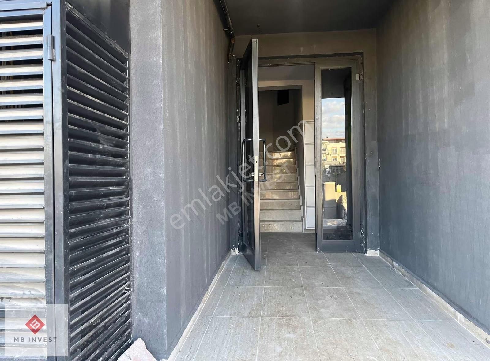 Döşemealtı Yeniköyde, 108 M2, 2+1 Ayrı Mutfak, Doğalgazlı