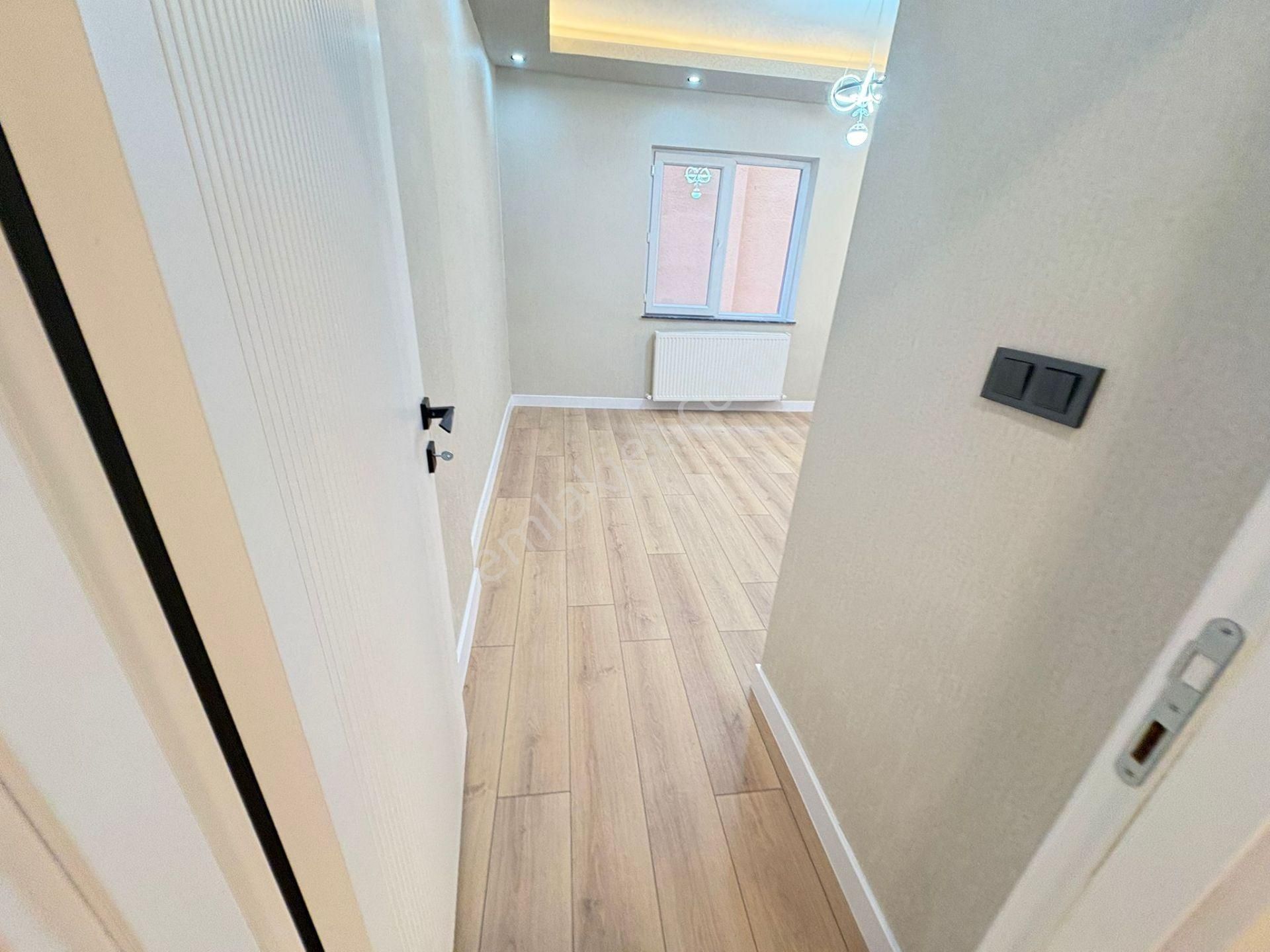 Göral Dan ' 2+1 Arakatta Balkonlu Lüks Yapılı Sokullu Cad Yanı - Görsel 10