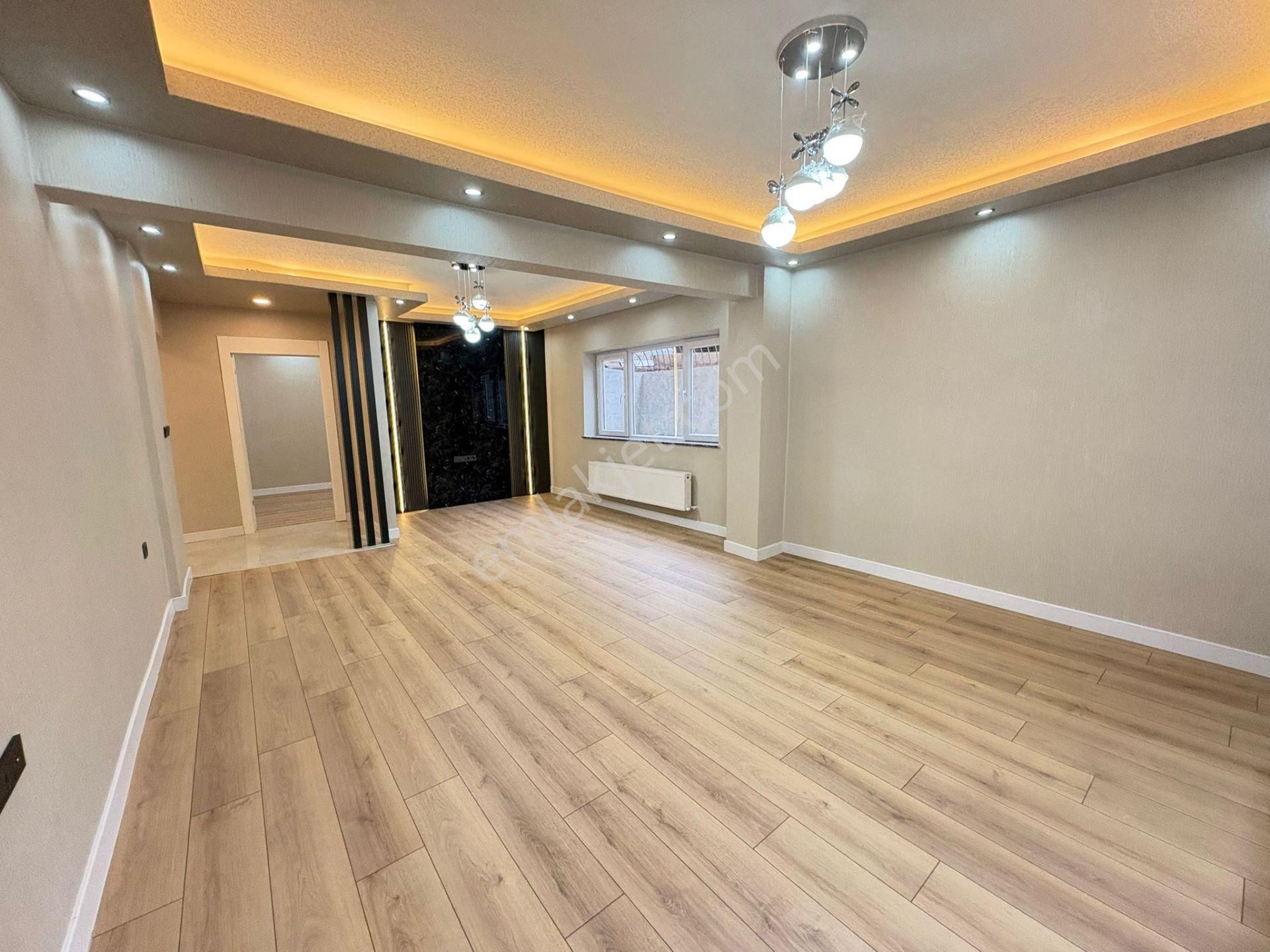 Göral Dan ' 2+1 Arakatta Balkonlu Lüks Yapılı Sokullu Cad Yanı - Görsel 22