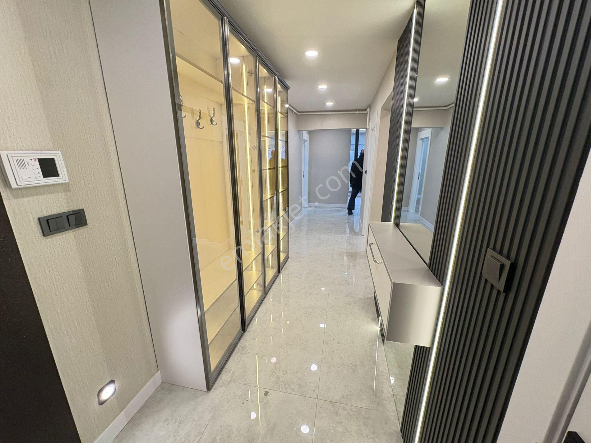 Göral Dan ' 2+1 Arakatta Balkonlu Lüks Yapılı Sokullu Cad Yanı - Görsel 9