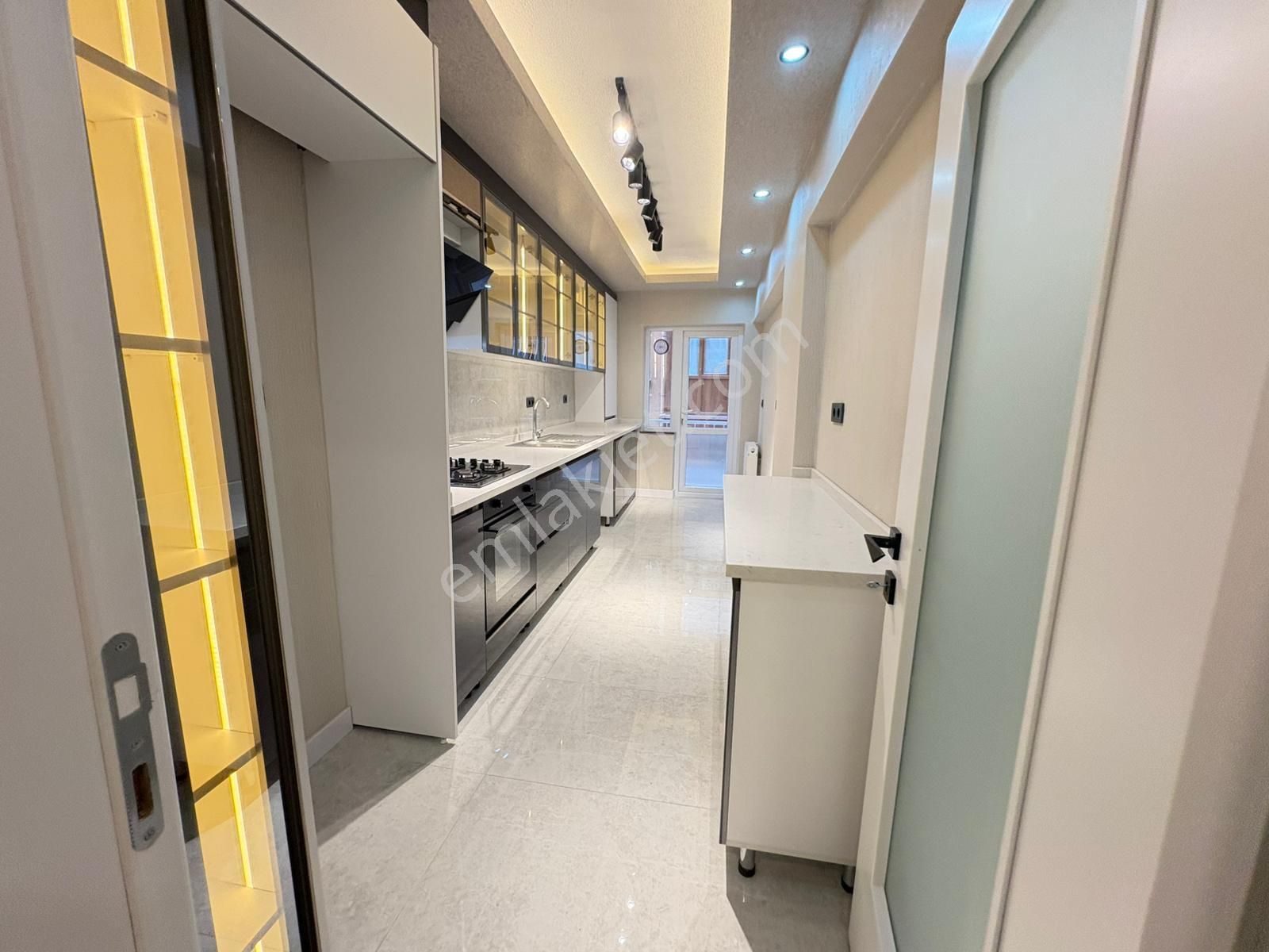 Göral Dan ' 2+1 Arakatta Balkonlu Lüks Yapılı Sokullu Cad Yanı - Görsel 34