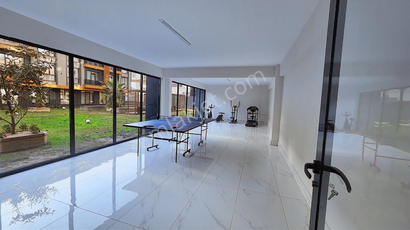 Redstone'dan Uysal Boulevard'da Kiralık 1+1 Daire - Görsel 2