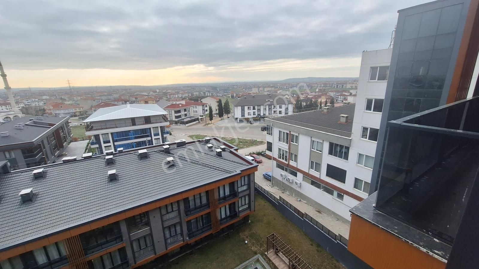 Redstone'dan Uysal Boulevard'da Kiralık 1+1 Daire - Görsel 12