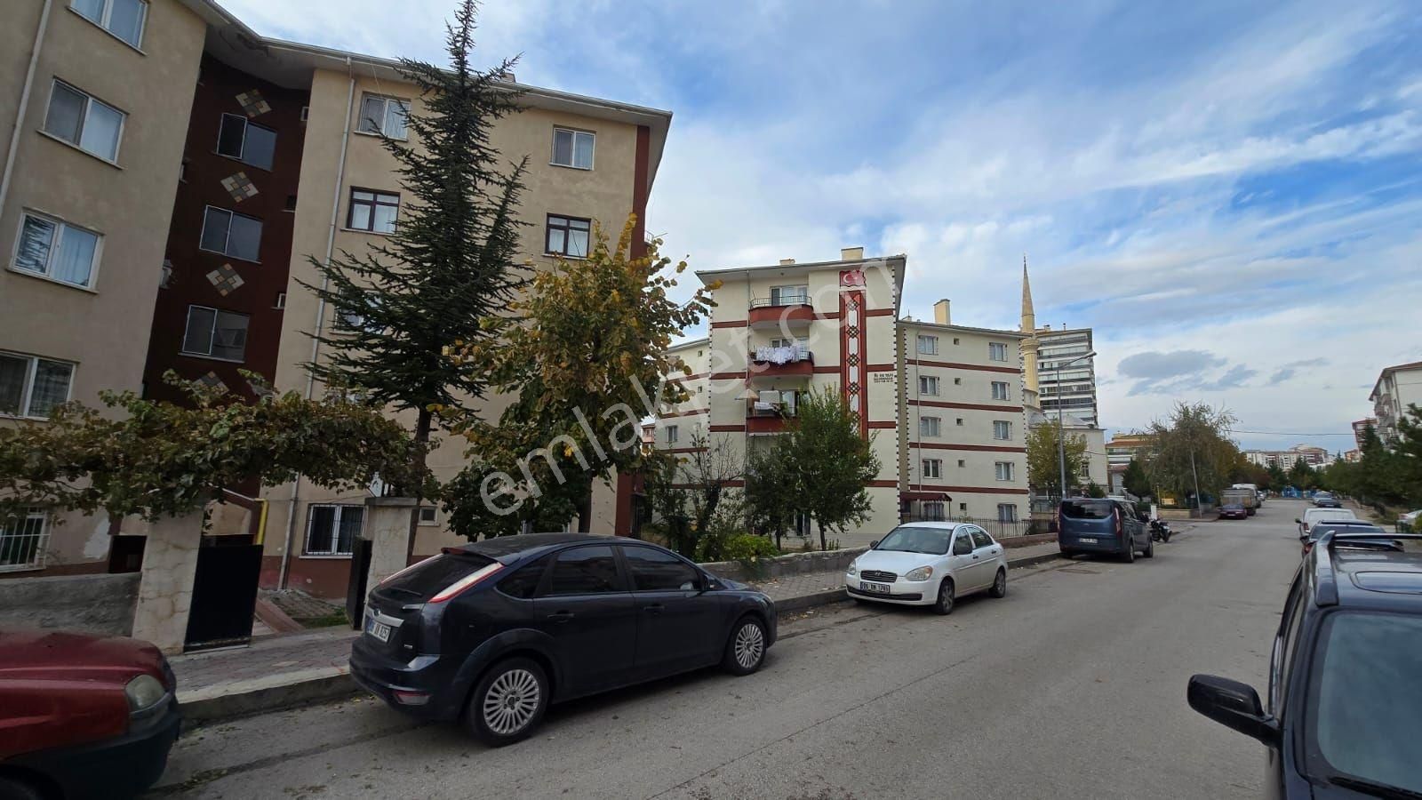 Gökçek Mahallesi''nde Metroya Yakın 3+1 Kiralık Daire - Görsel 17