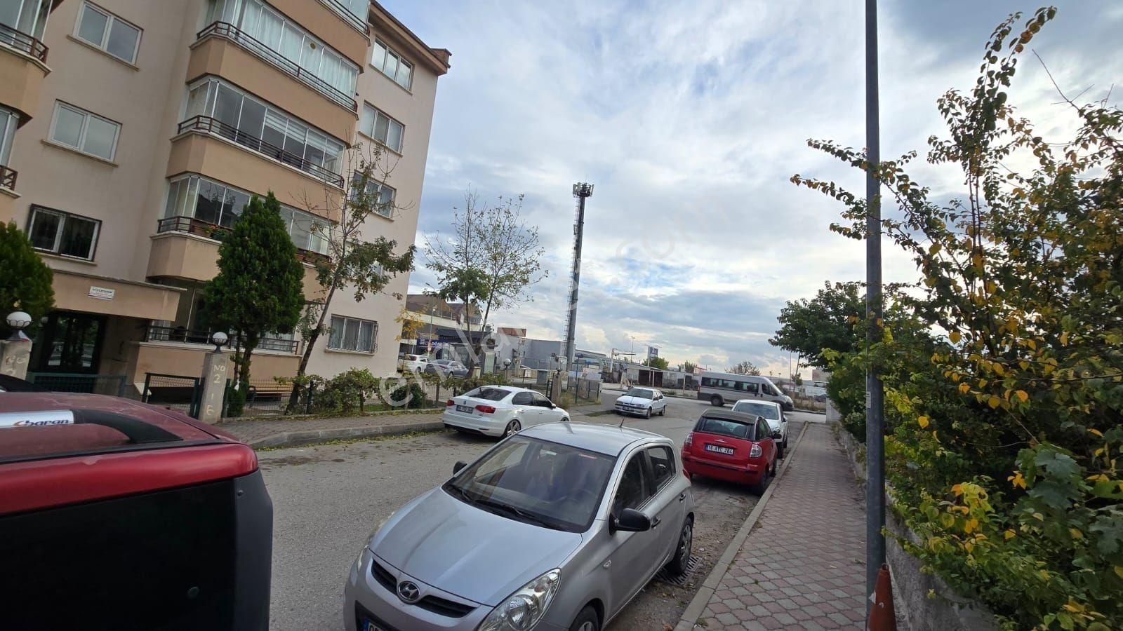 Gökçek Mahallesi''nde Metroya Yakın 3+1 Kiralık Daire - Görsel 18