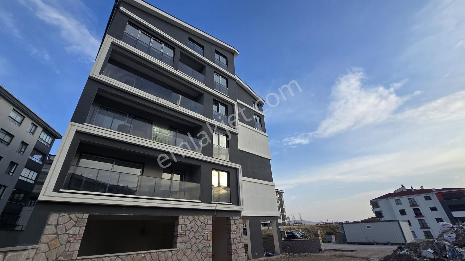 Gölbaşı Seğmenler Mah. Hastane Yanı Sıfır 2+1 Satılık Daire - Görsel 3