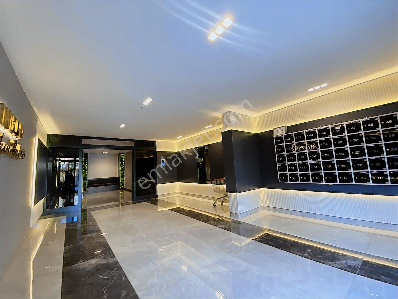 Cumhuriyet Mah. Panoramik Göl Manzaralı 4+1 Satılık Daire - Görsel 9