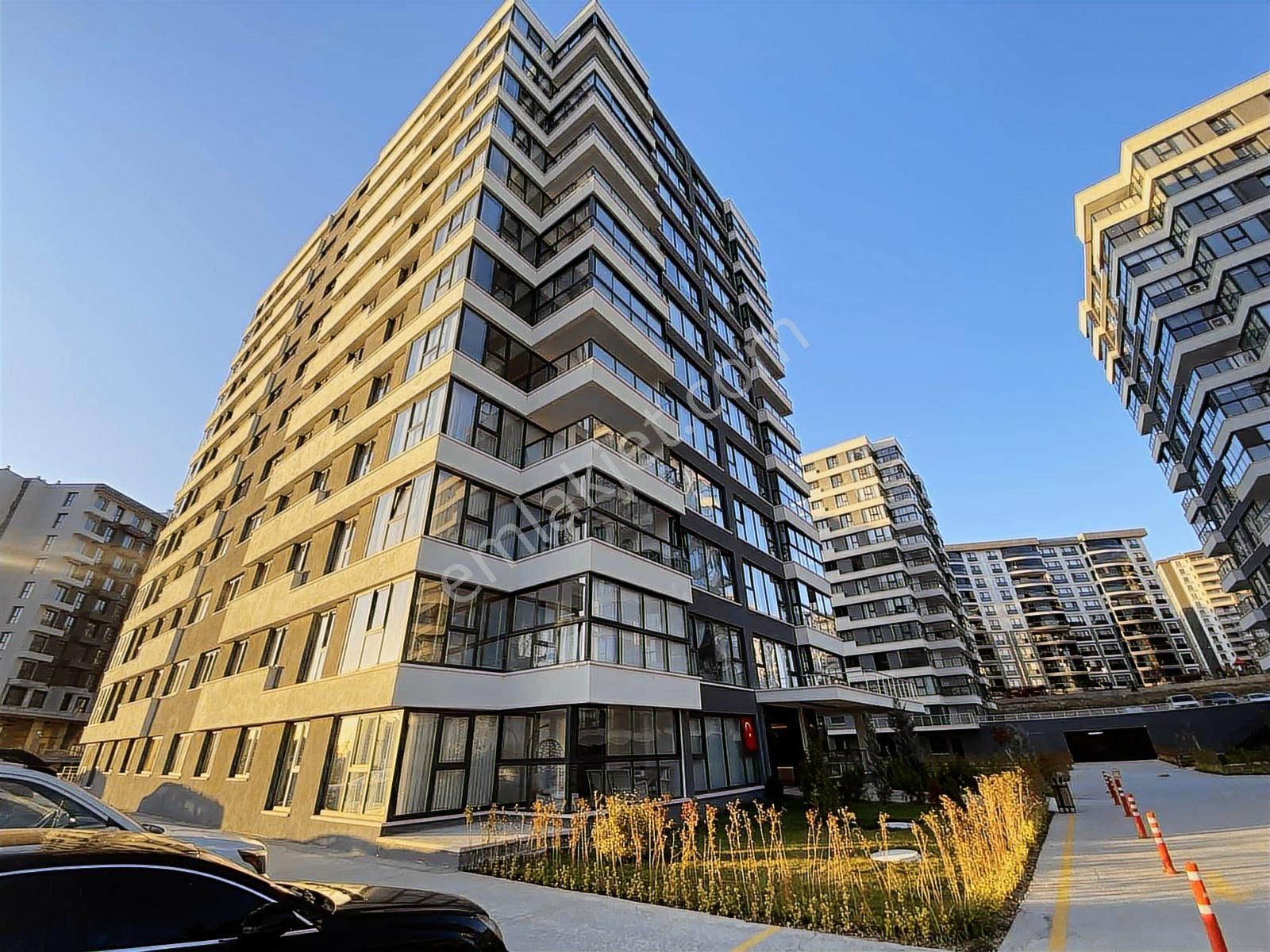 Cumhuriyet Mah. Panoramik Göl Manzaralı 4+1 Satılık Daire - Görsel 5