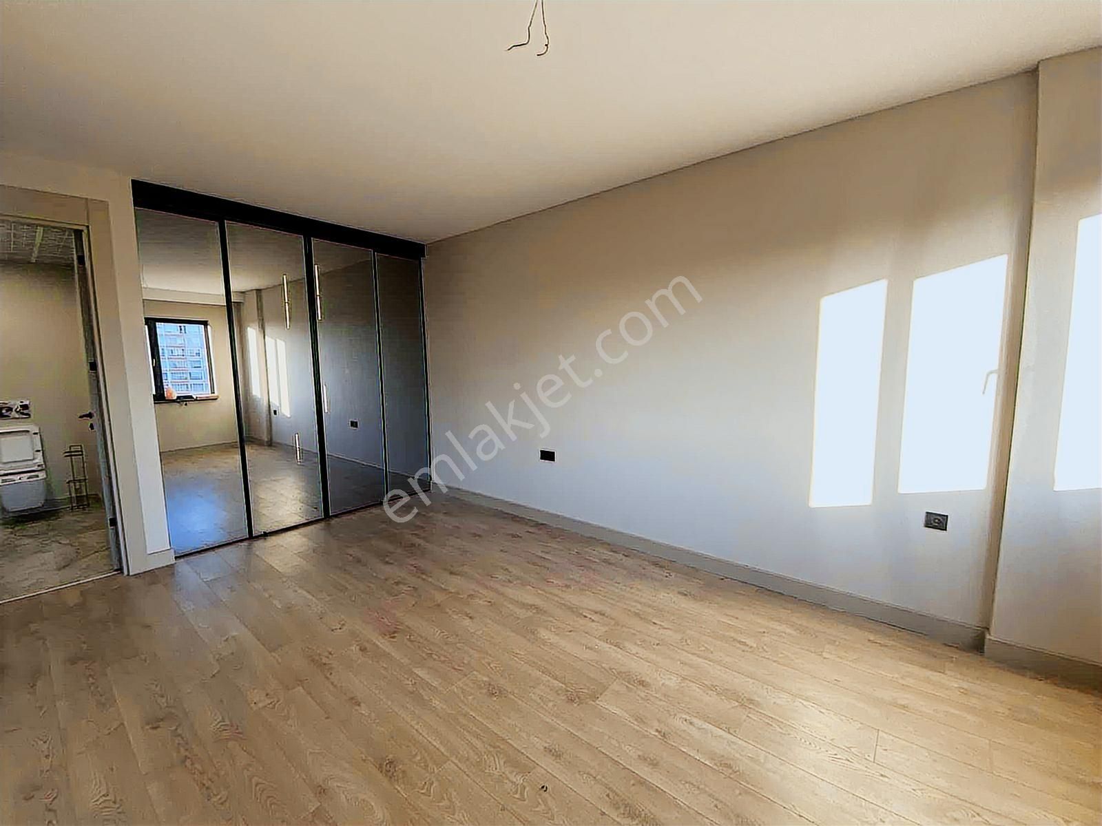 Cumhuriyet Mah. Panoramik Göl Manzaralı 4+1 Satılık Daire - Görsel 24