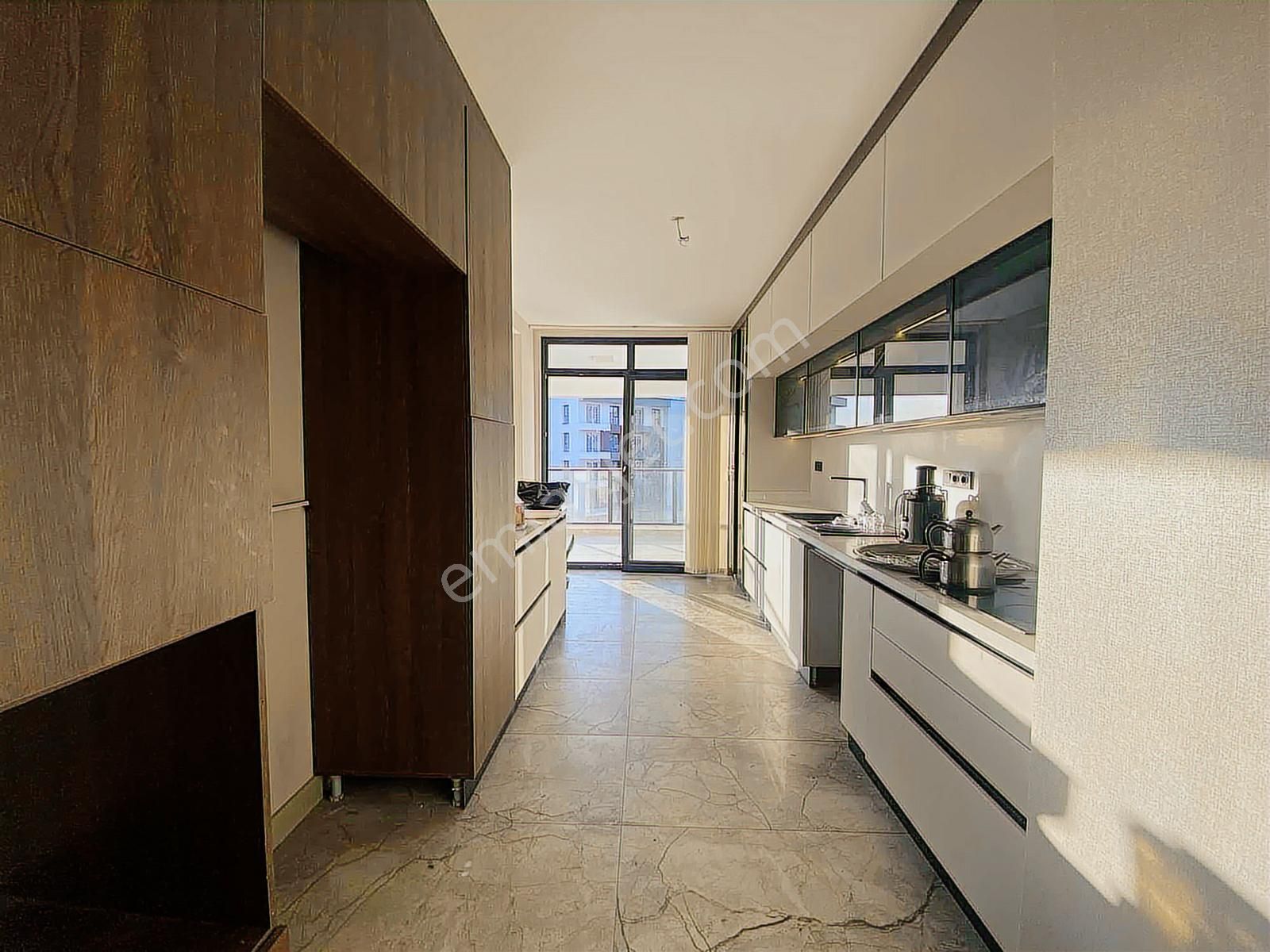 Cumhuriyet Mah. Panoramik Göl Manzaralı 4+1 Satılık Daire - Görsel 2