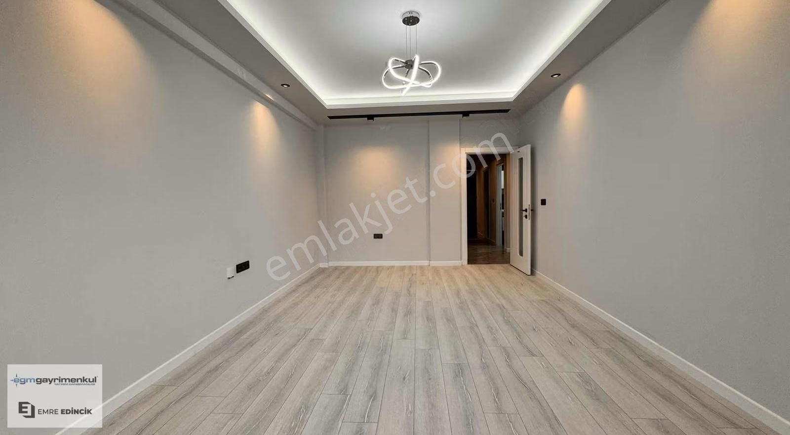 [egm Gayrimenkul] Çamlıca'da İyi Konumda Lüks 3+1 Özel Garajlı - Görsel 9