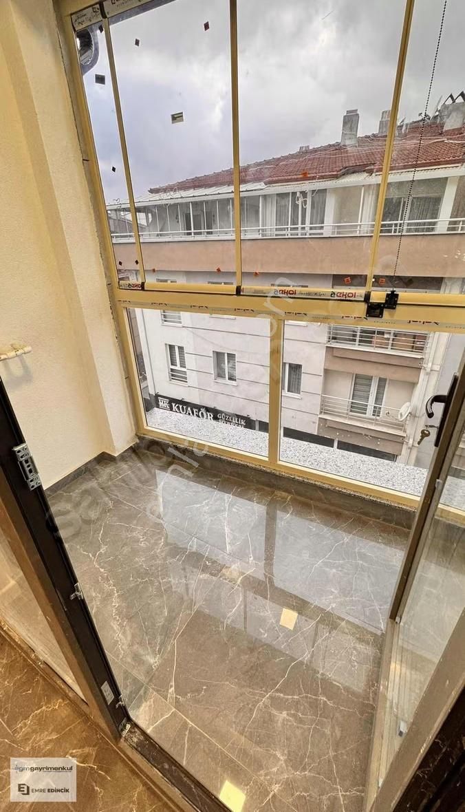 [egm Gayrimenkul] Çamlıca'da İyi Konumda Lüks 3+1 Özel Garajlı - Görsel 15