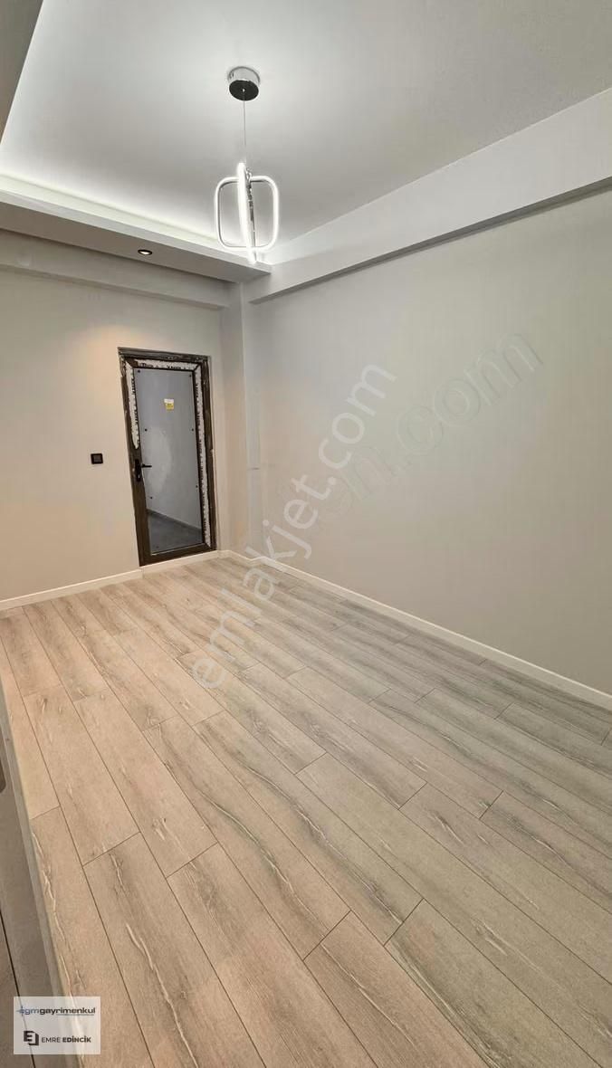 [egm Gayrimenkul] Çamlıca'da İyi Konumda Lüks 3+1 Özel Garajlı - Görsel 11