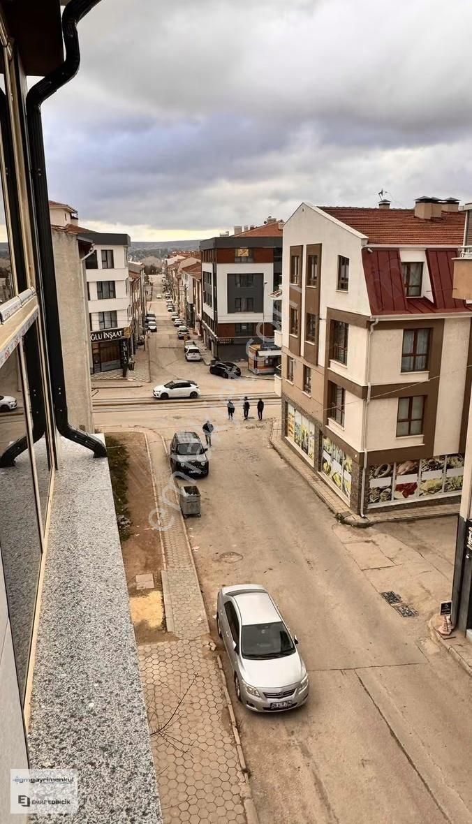 [egm Gayrimenkul] Çamlıca'da İyi Konumda Lüks 3+1 Özel Garajlı - Görsel 16