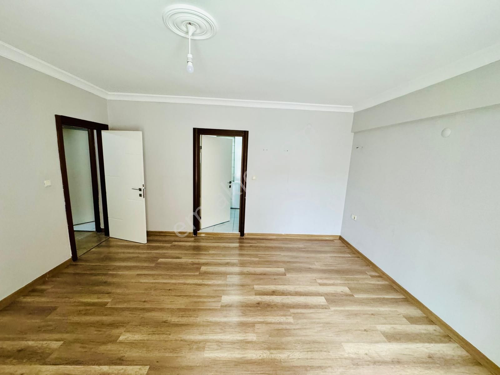 Gaziosmanpaşada 2.kat 4+1 Asansörlü Kiralık Daire Karadeniz Emlk - Görsel 31