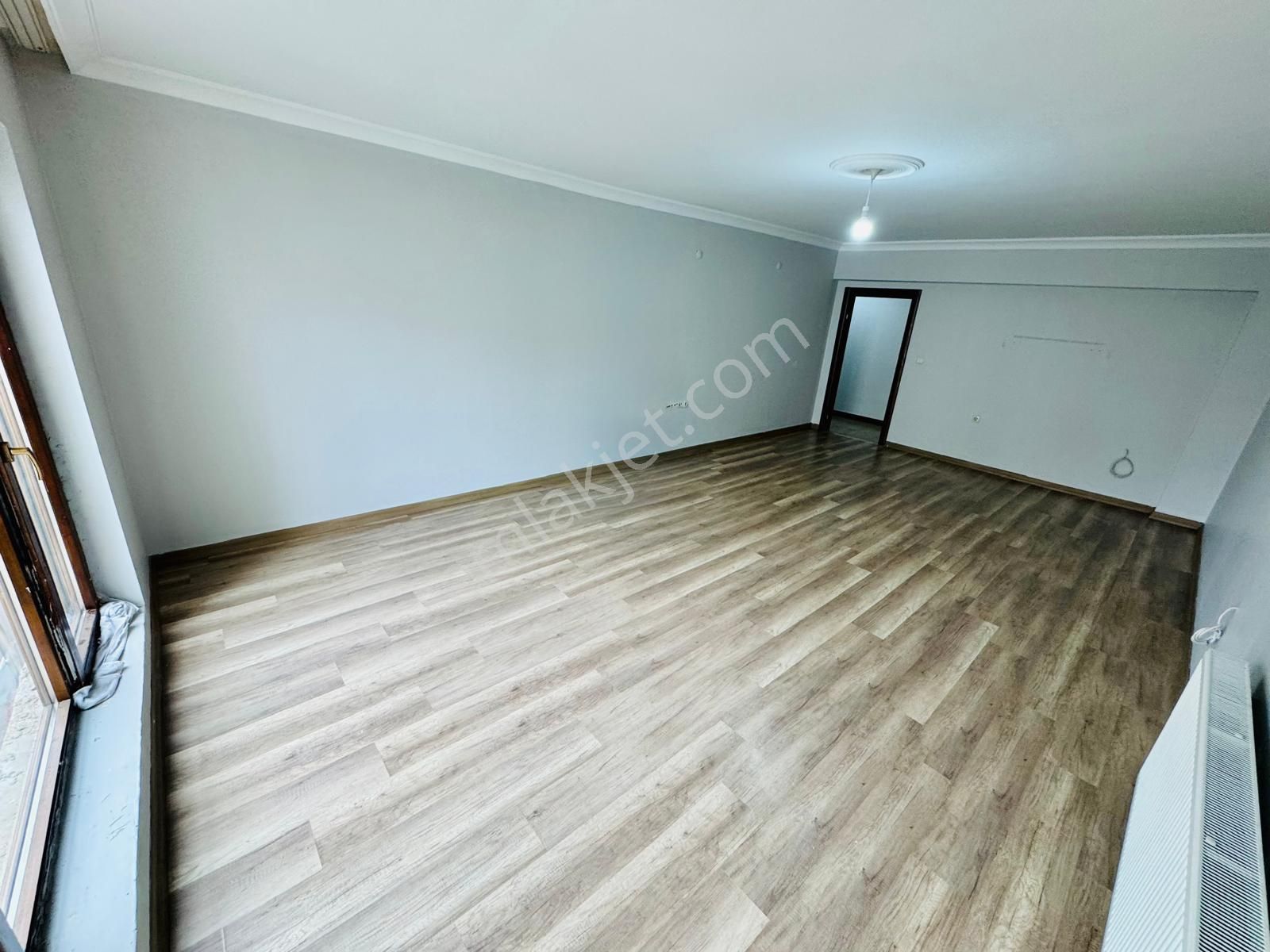 Gaziosmanpaşada 2.kat 4+1 Asansörlü Kiralık Daire Karadeniz Emlk - Görsel 11