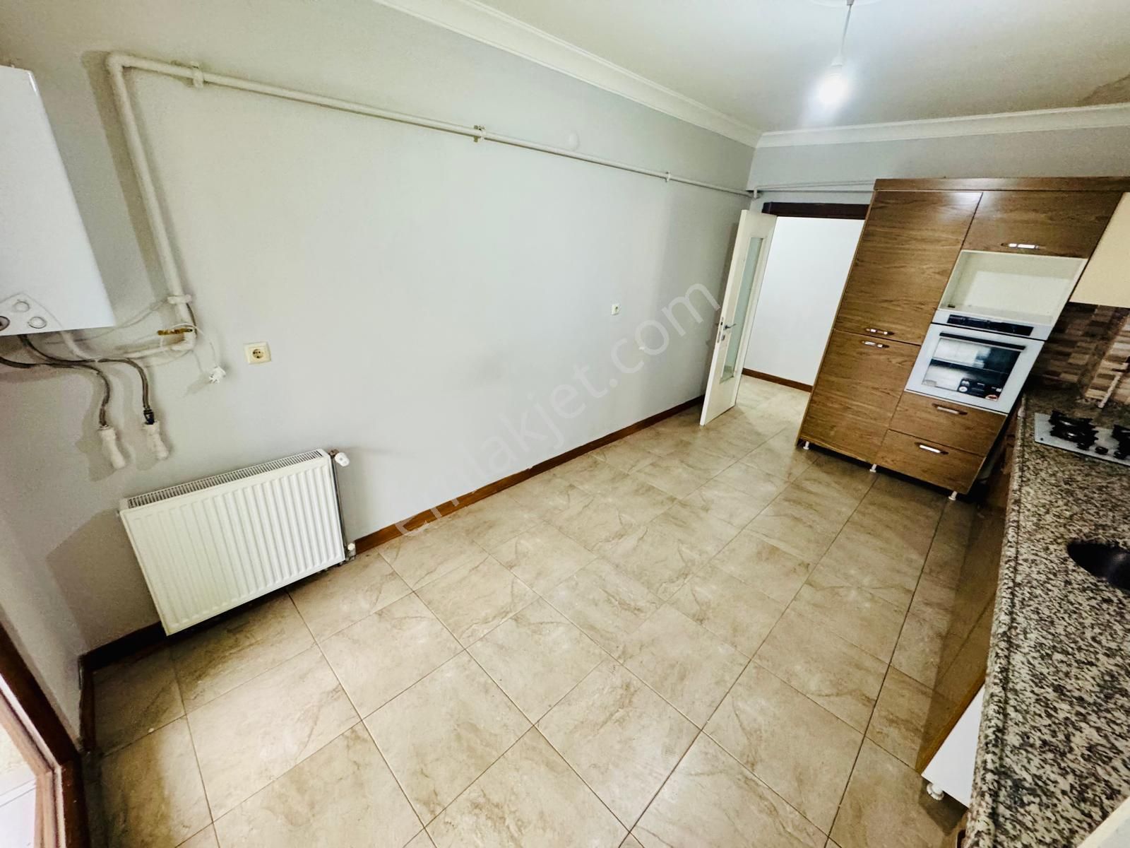 Gaziosmanpaşada 2.kat 4+1 Asansörlü Kiralık Daire Karadeniz Emlk - Görsel 6