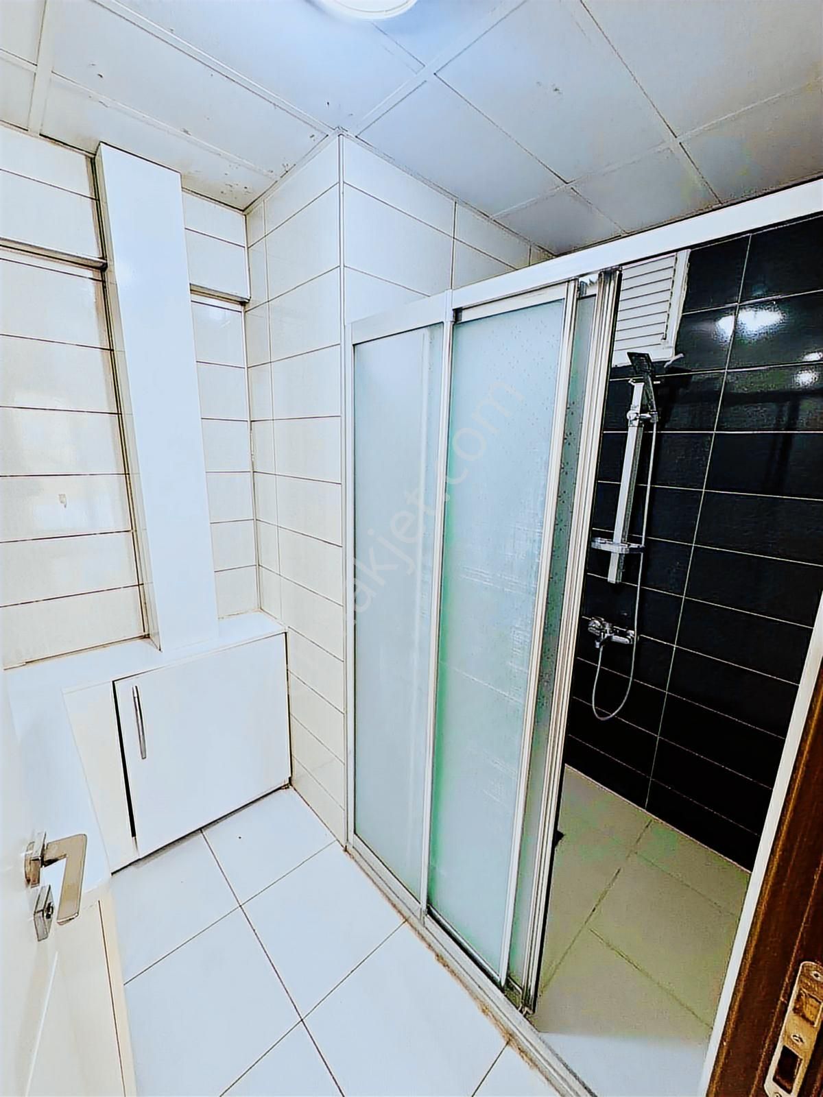 Gaziosmanpaşada 2.kat 4+1 Asansörlü Kiralık Daire Karadeniz Emlk - Görsel 2