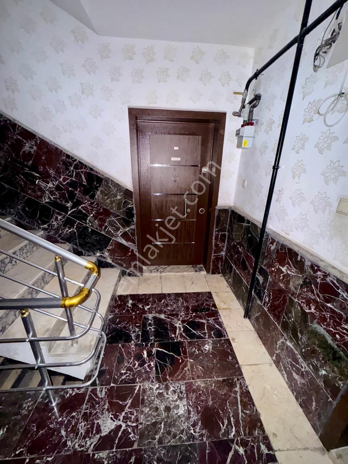 Gaziosmanpaşada 2.kat 4+1 Asansörlü Kiralık Daire Karadeniz Emlk - Görsel 4