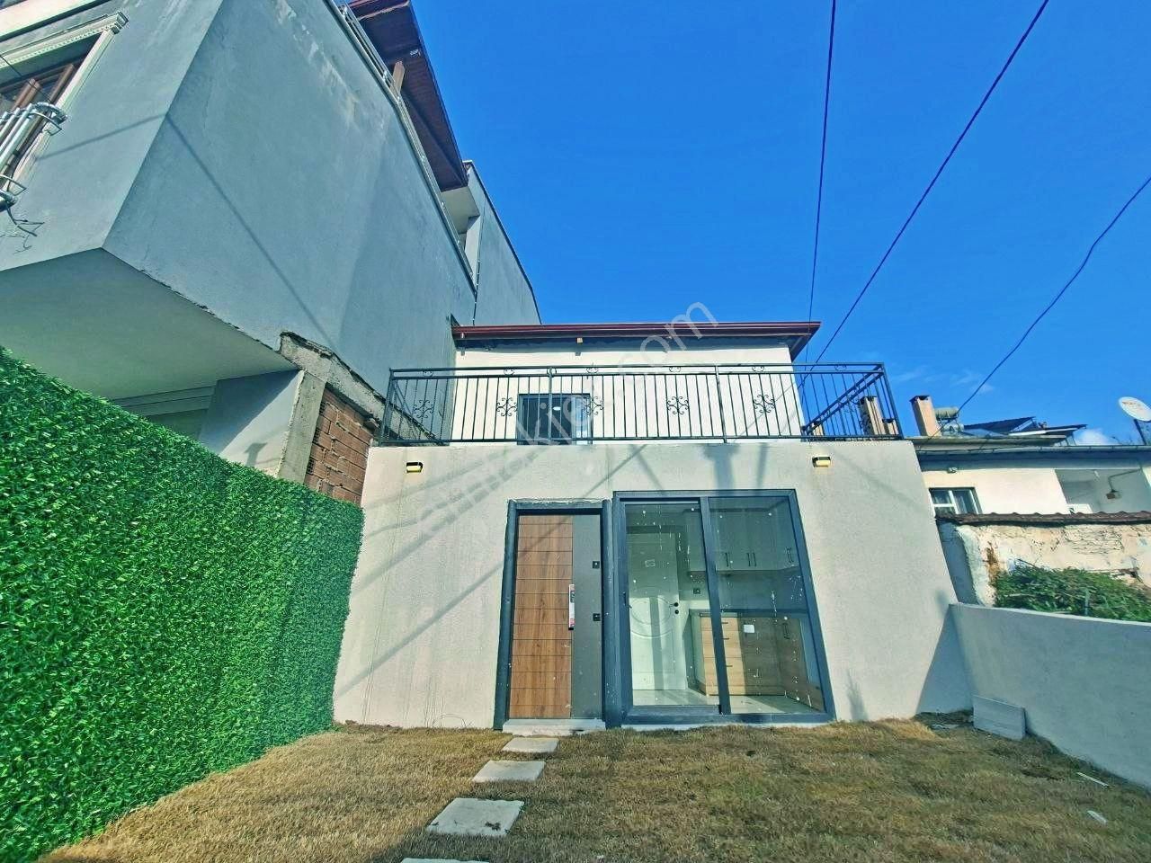 Uytundan Akçay Kızılkeçilide Mustakil Bahçeli Yenilenmiş Köy Evi - Görsel 14