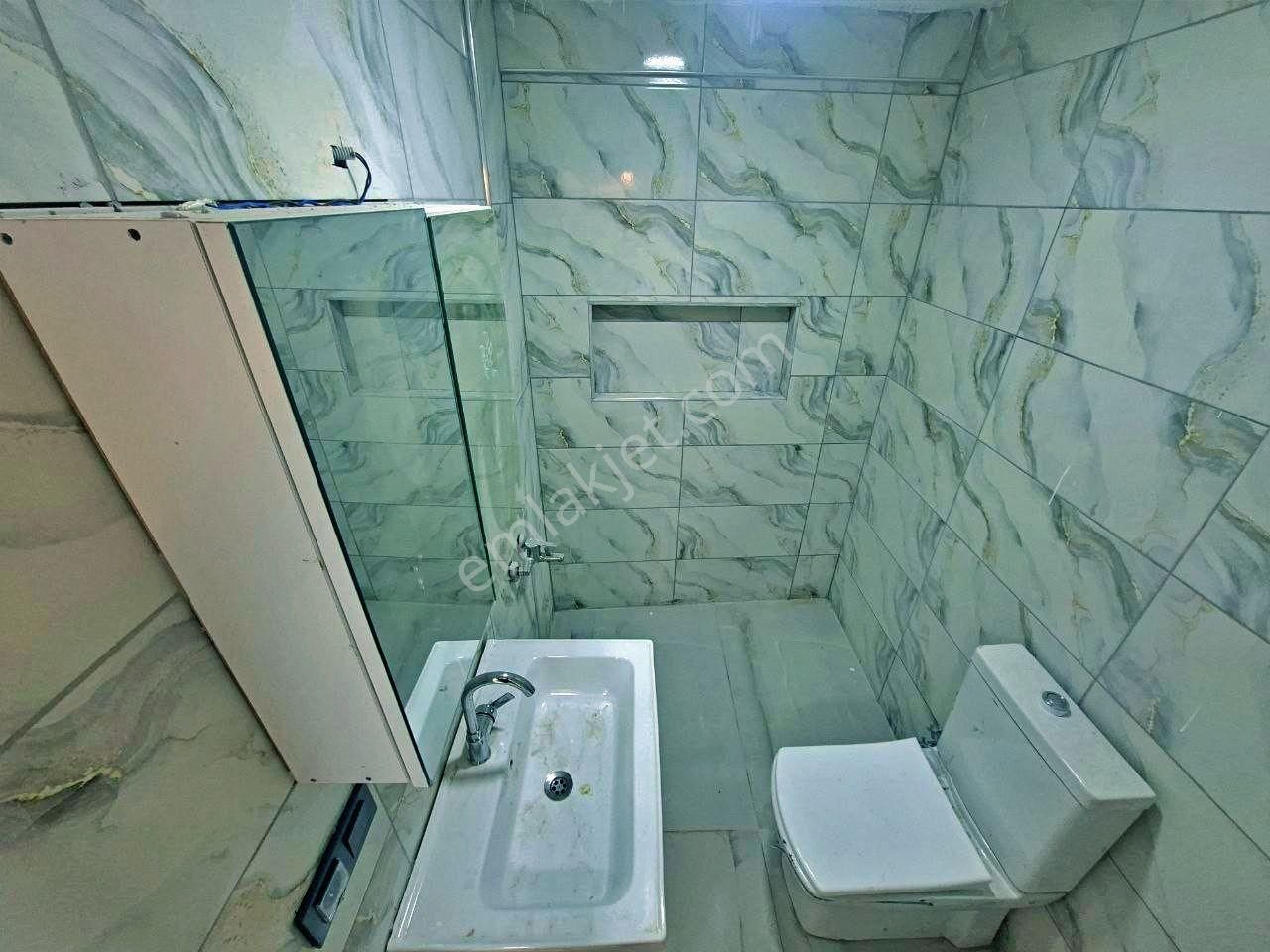 Uytundan Akçay Kızılkeçilide Mustakil Bahçeli Yenilenmiş Köy Evi - Görsel 16