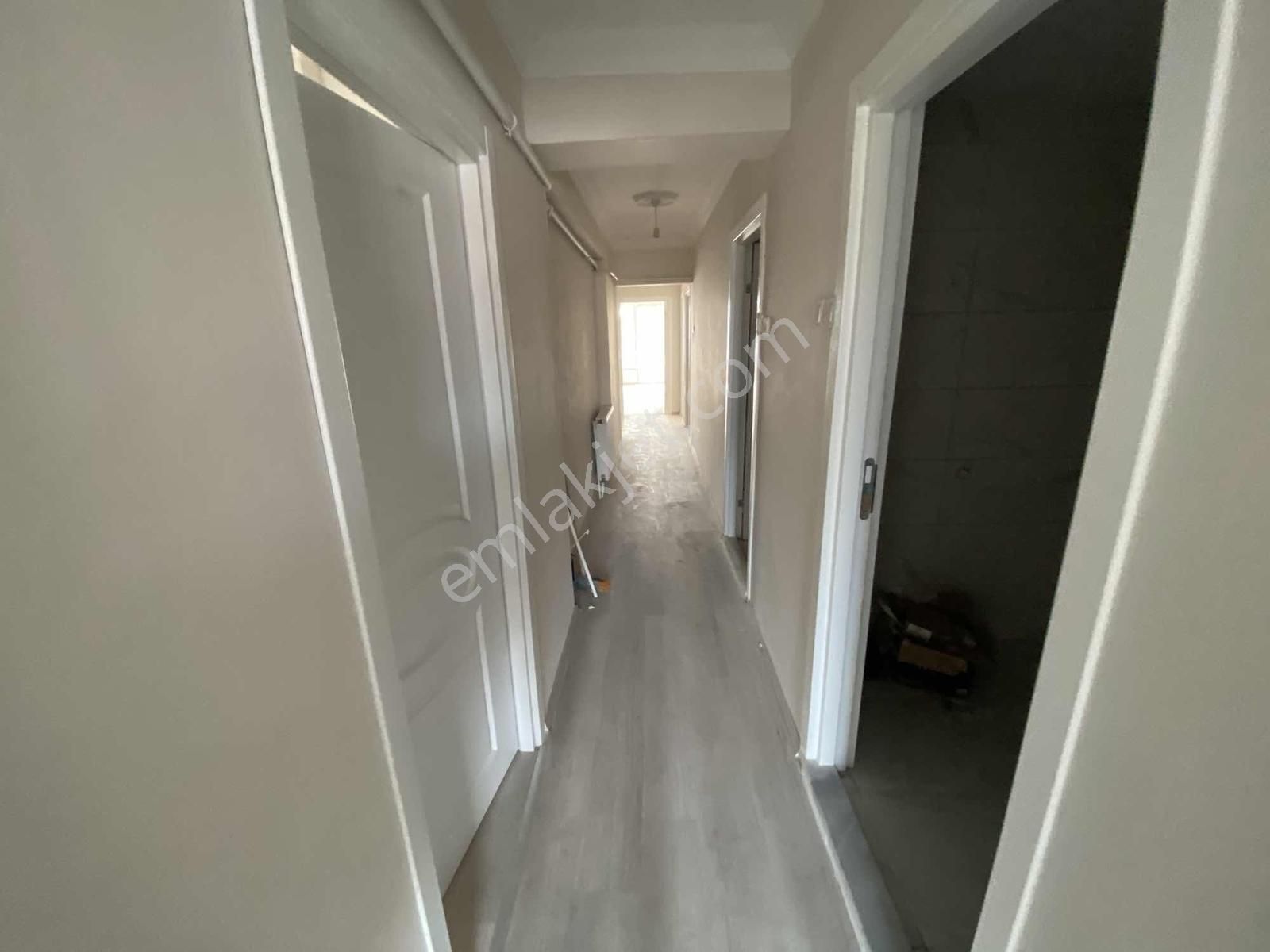 Ayhan Hepdiker Gayrımenkul Den Çarşı İçinde 3+1 130m2 Daire! - Görsel 4