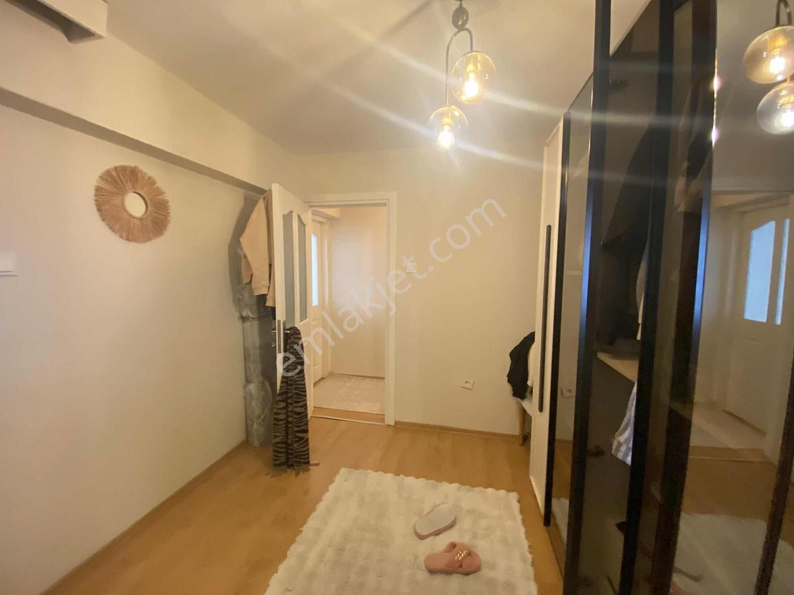 Akalindan Bahçeli Evlerde Ara Kat Geniş Ferah Masrafsız 2+1 - Görsel 4