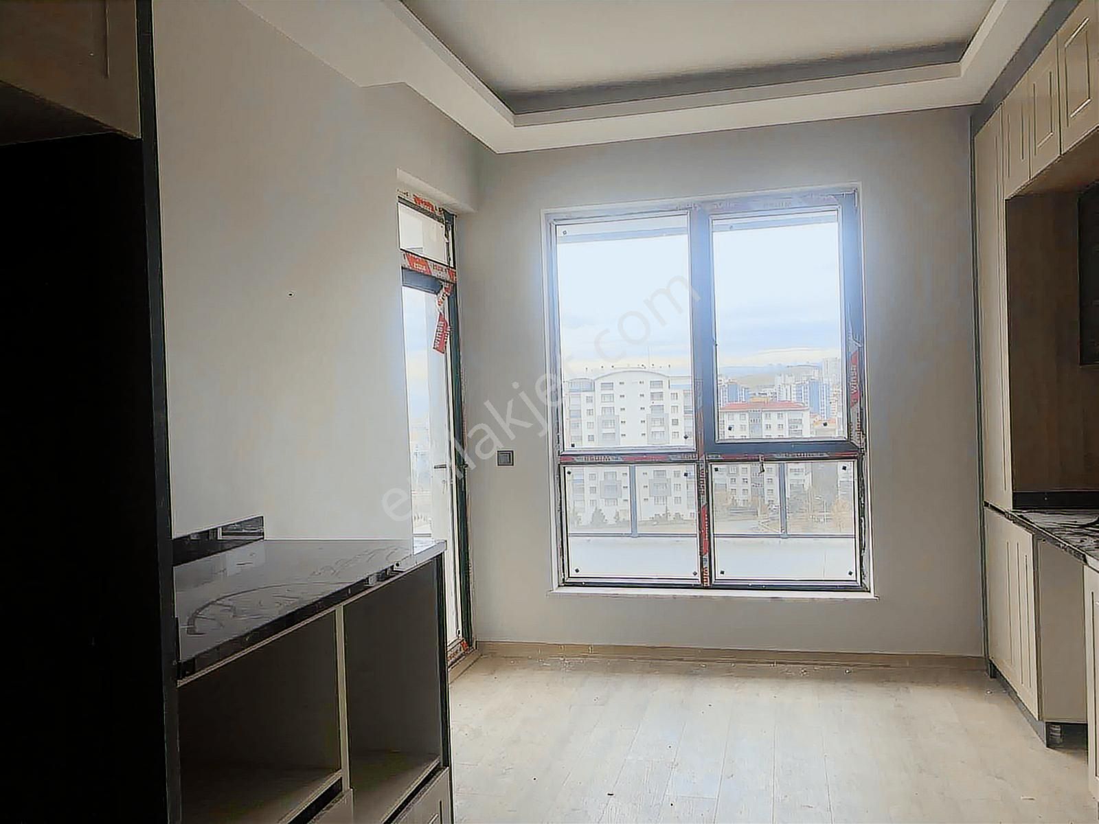 Bağlıca Da Lüks Sitede Satılık 4+1 Daire - Görsel 10