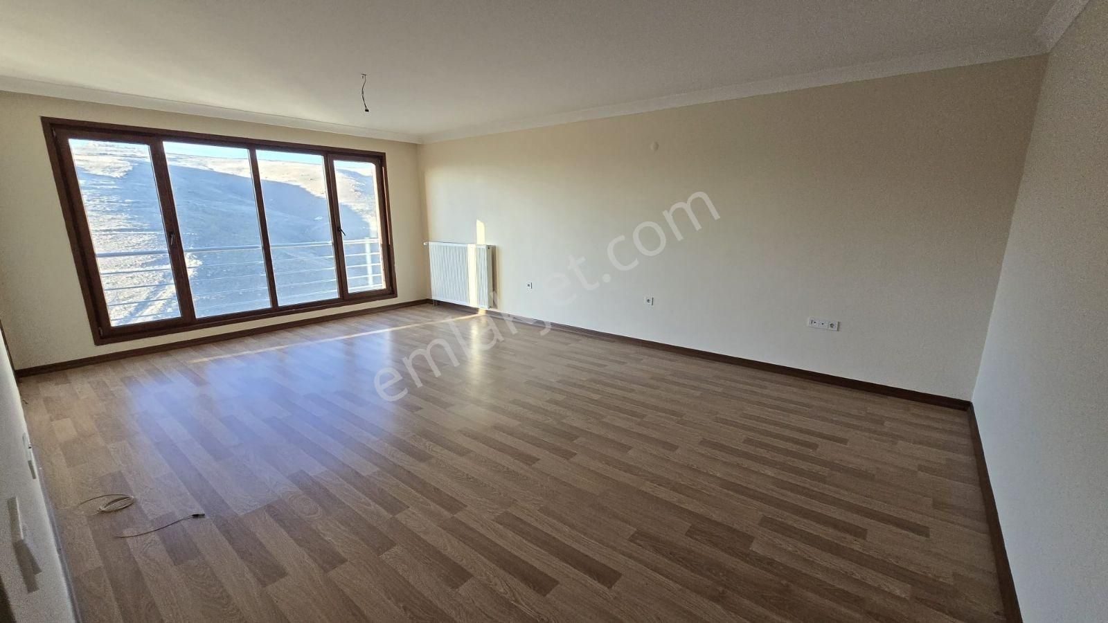 Söğüt Bahçe Kon. 15. Kat 3+1 Satılık Daire - Görsel 13