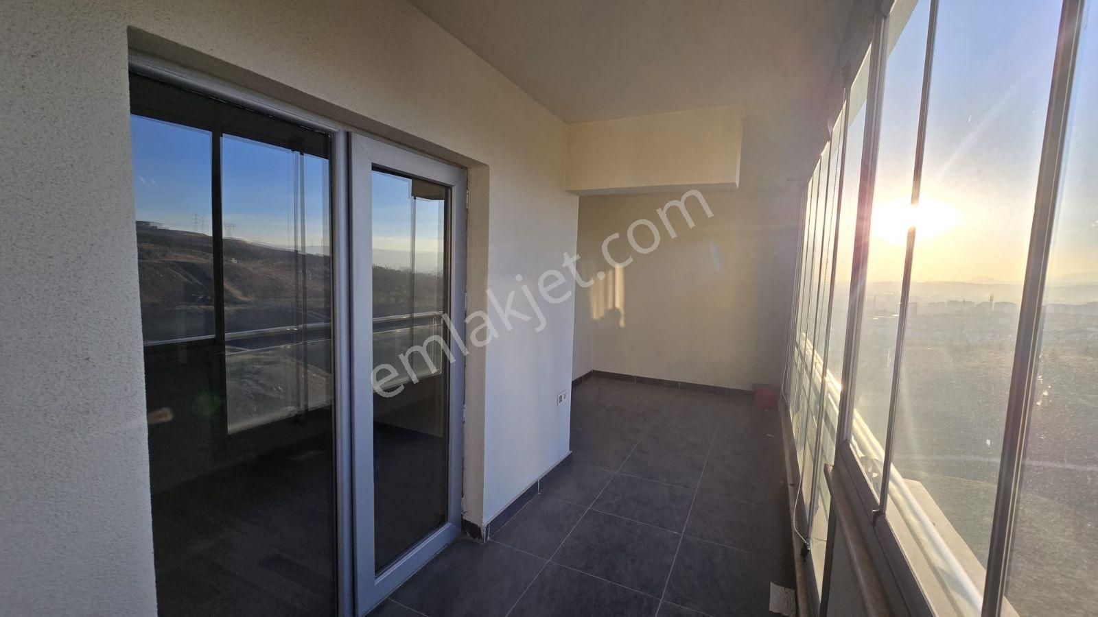 Söğüt Bahçe Kon. 15. Kat 3+1 Satılık Daire - Görsel 17