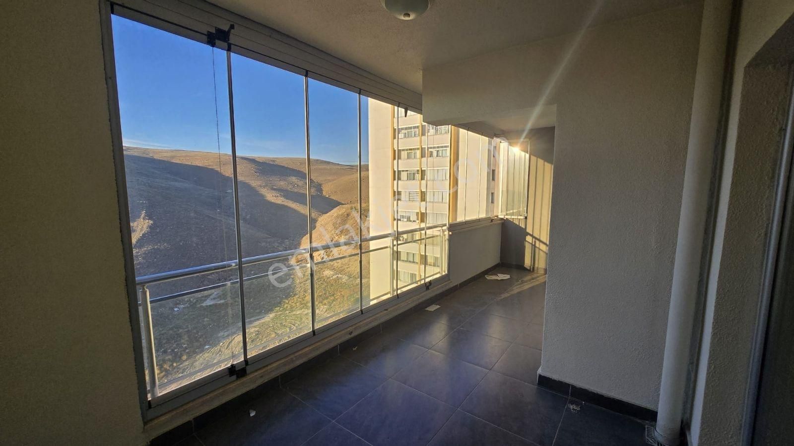 Söğüt Bahçe Kon. 15. Kat 3+1 Satılık Daire - Görsel 11