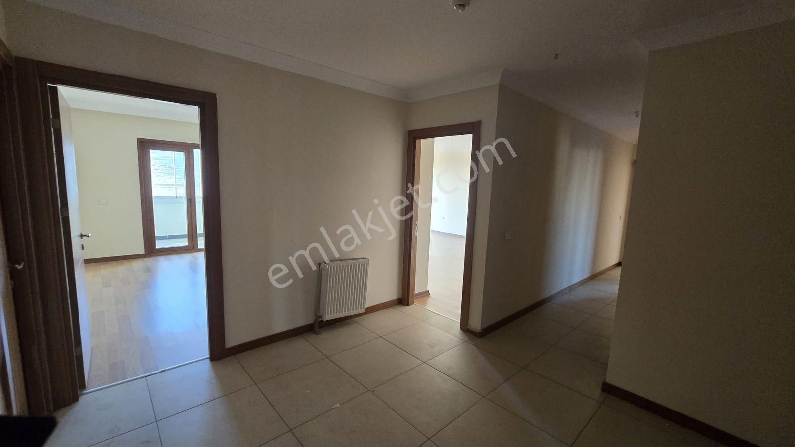 Söğüt Bahçe Kon. 15. Kat 3+1 Satılık Daire - Görsel 4