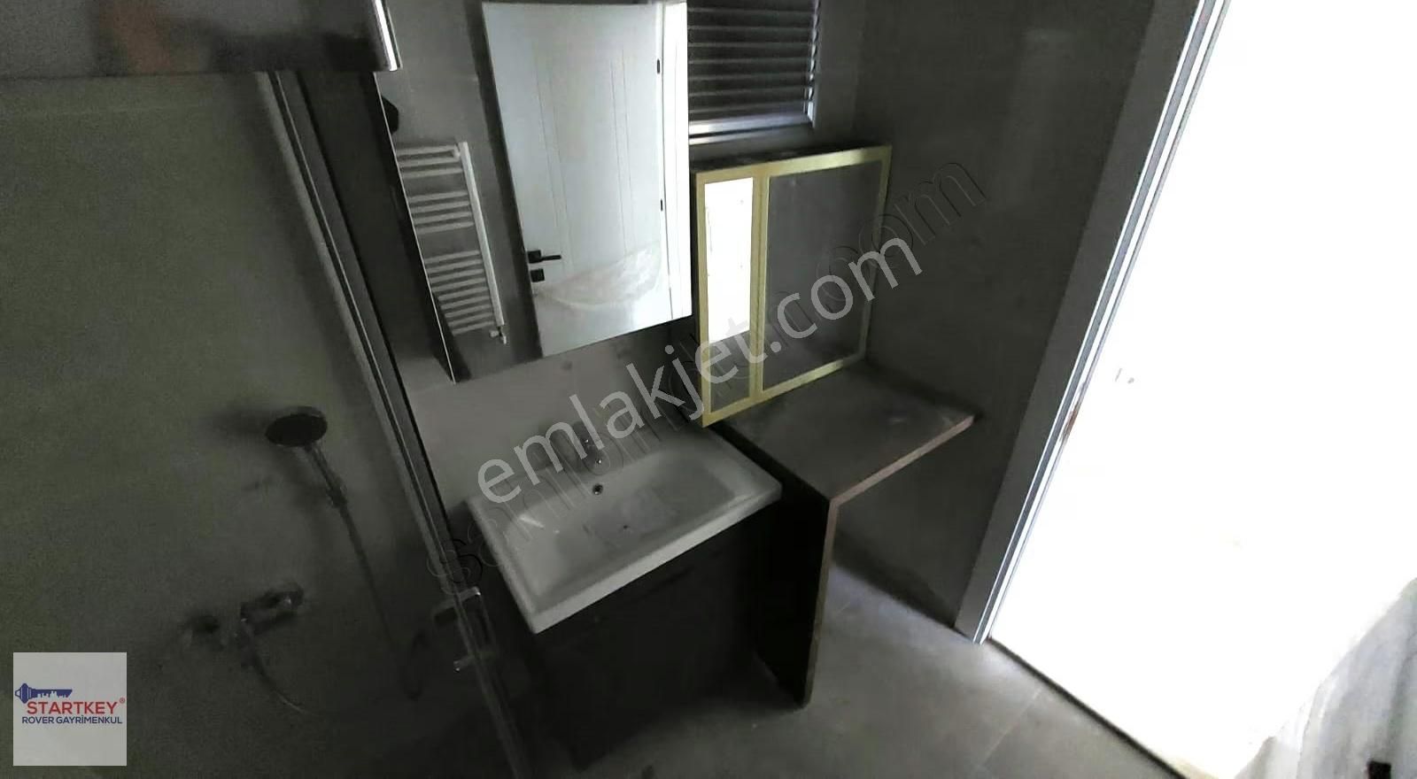 Karşıyaka Yalı Mahallesi Park Manzaralı Kiralık 3+1 Sıfır Daire - Görsel 15