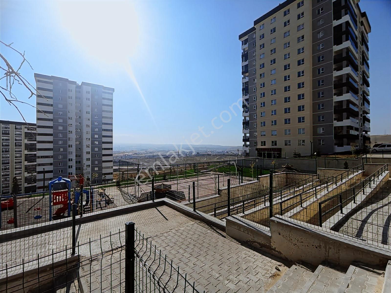 Törekent Mah. Yüksek Kredi İmkanı Ara Katta 3+1 Satılık Daire - Görsel 33