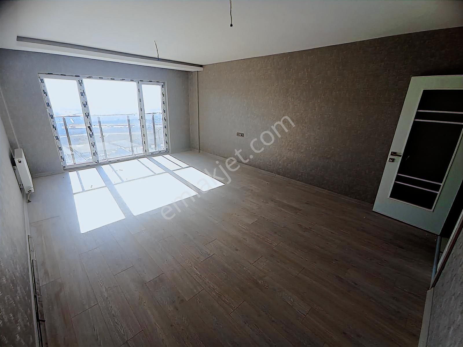 Törekent Mah. Yüksek Kredi İmkanı Ara Katta 3+1 Satılık Daire - Görsel 13