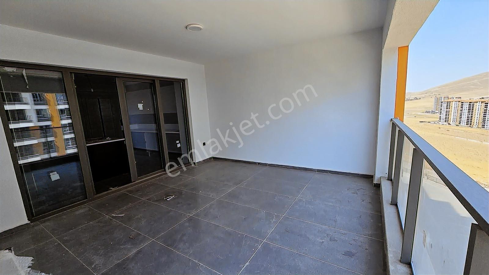 Özel Tasarımlı Çift Kilerli 4+1 Sıfır Kiralık Daire - Görsel 11