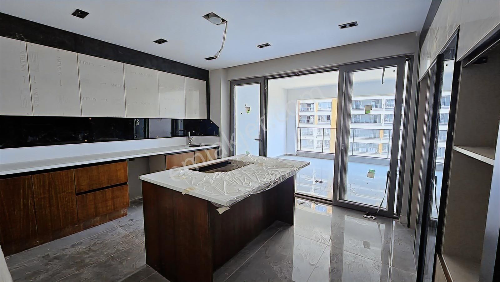 Özel Tasarımlı Çift Kilerli 4+1 Sıfır Kiralık Daire - Görsel 30