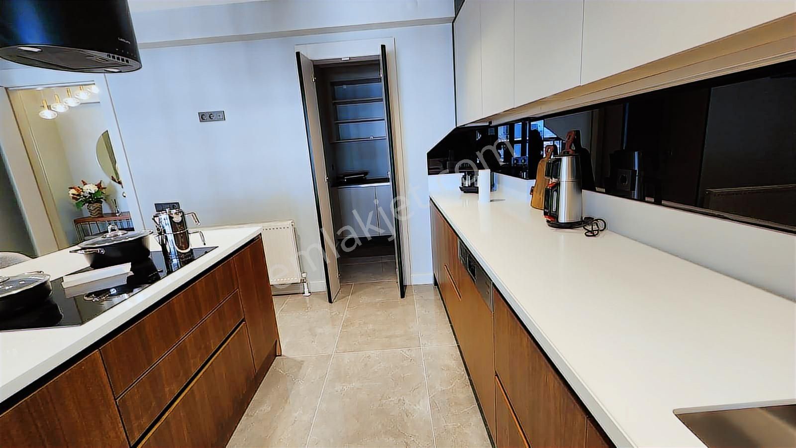 Özel Tasarımlı Çift Kilerli 4+1 Sıfır Kiralık Daire