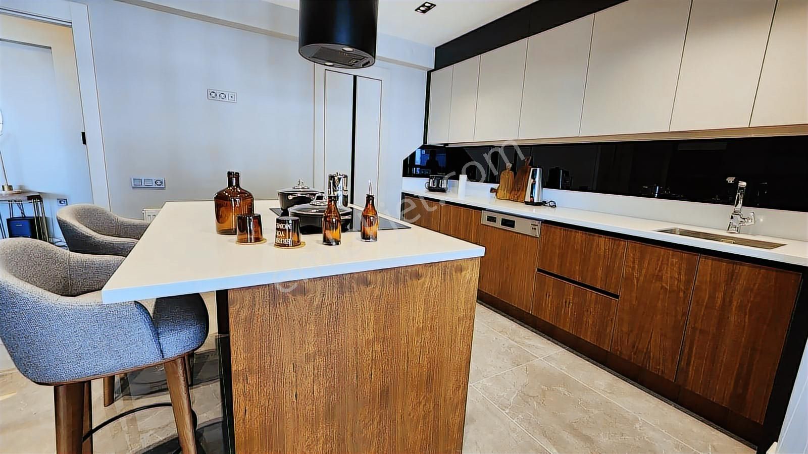 Özel Tasarımlı Çift Kilerli 4+1 Sıfır Kiralık Daire - Görsel 31