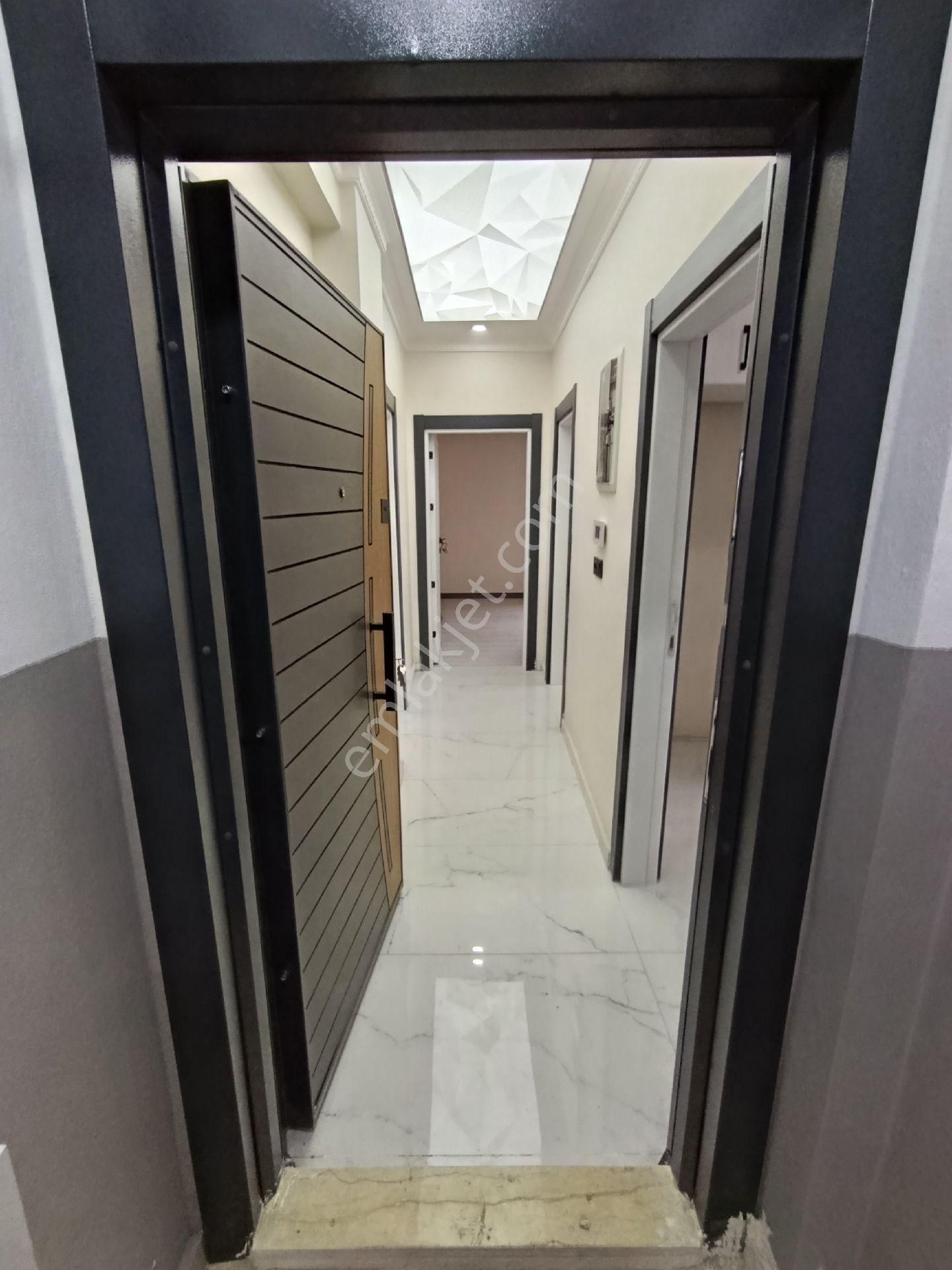 1.79 Krediyle Arnavutköy Nenehatunda Sitede Satılık 4+2 Çatı Kat Dubleks Daire