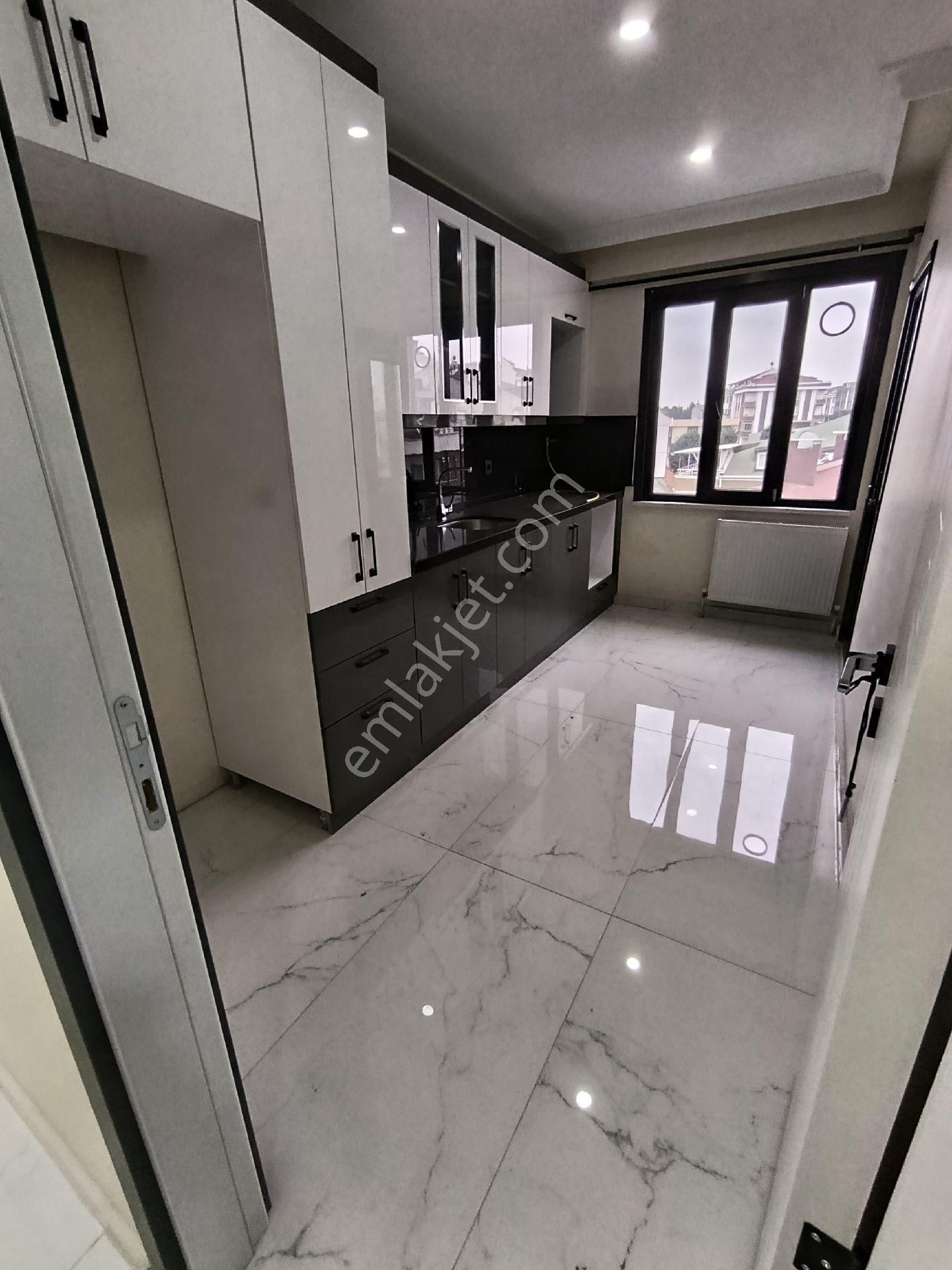 1.79 Krediyle Arnavutköy Nenehatunda Sitede Satılık 4+2 Çatı Kat Dubleks Daire - Görsel 2