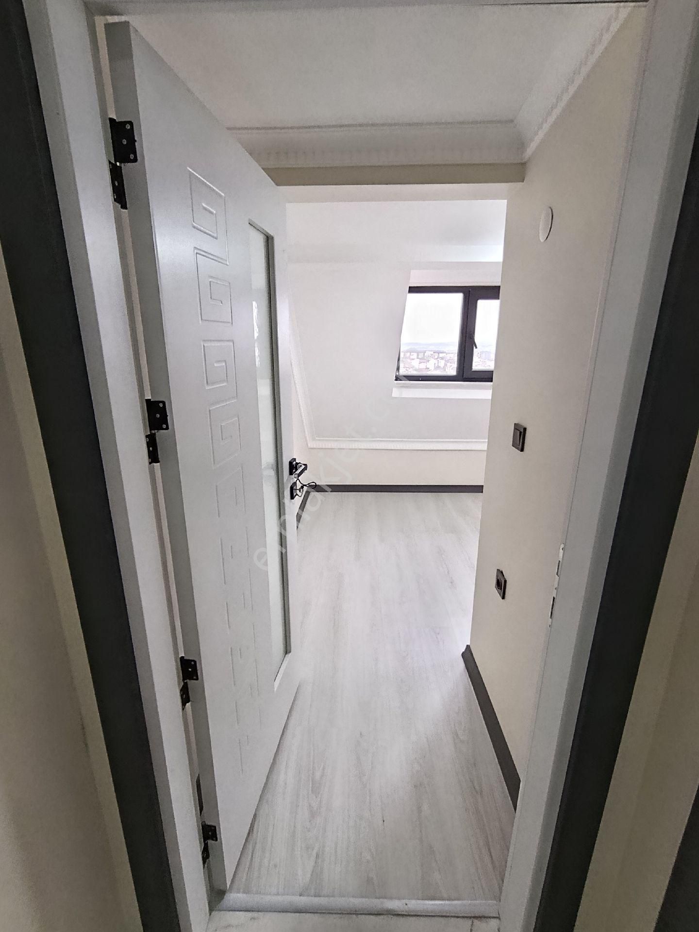 1.79 Krediyle Arnavutköy Nenehatunda Sitede Satılık 4+2 Çatı Kat Dubleks Daire - Görsel 15