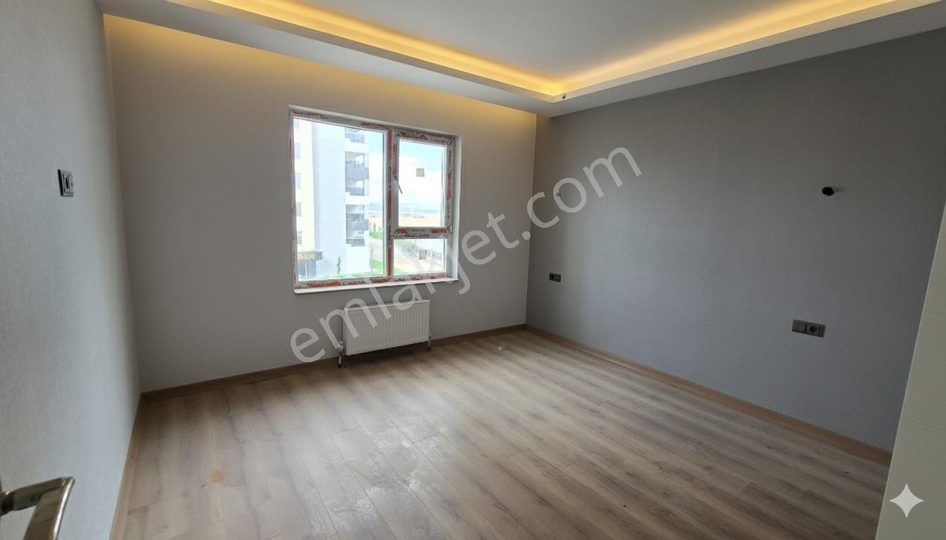 Törekent Mah. Serra Bulvar'da 3. Katta 3+1 Satılık Daire - Görsel 22