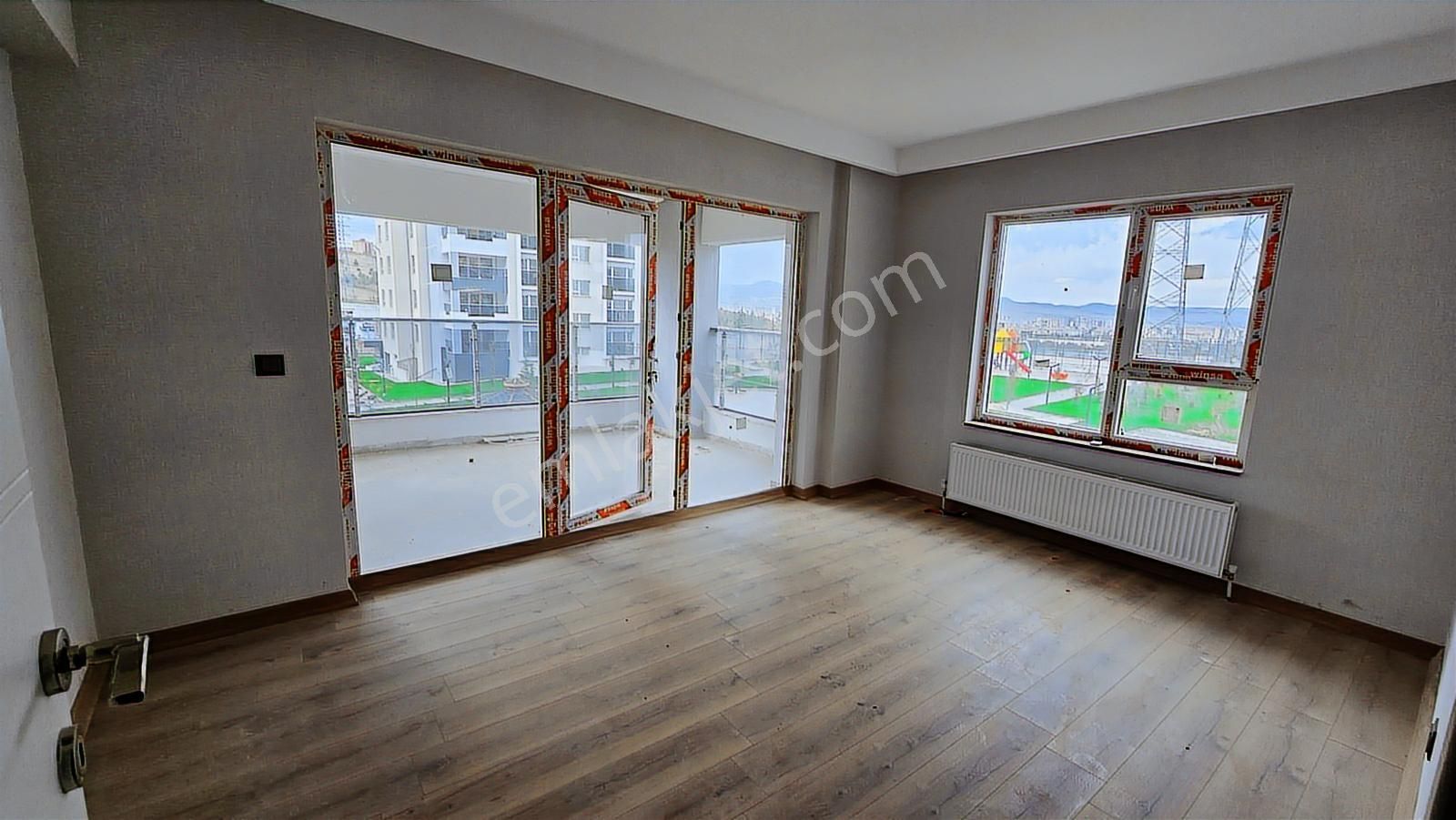 Törekent Mah. Serra Bulvar'da 3. Katta 3+1 Satılık Daire - Görsel 26