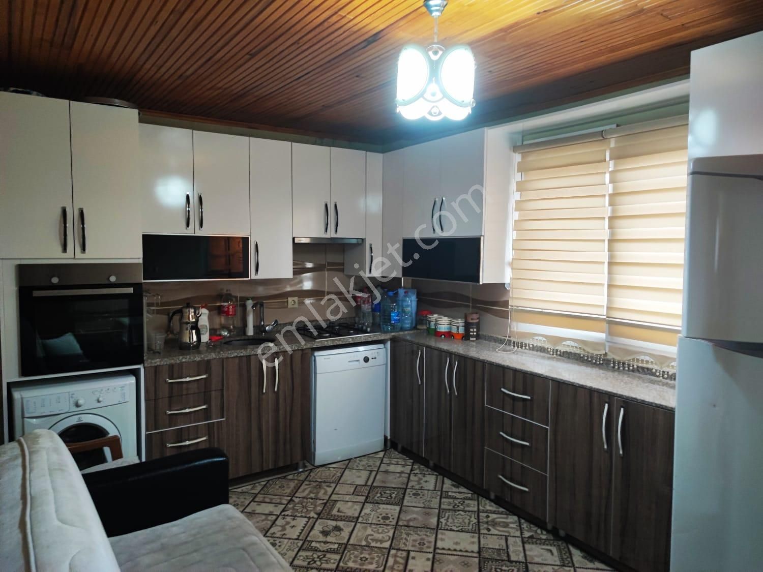 Kar Emlaktan Akçatekir Nohutlukta 386 M2 Arsa İçinde 3 Katlı 9+3 Satılık Bina - Görsel 2