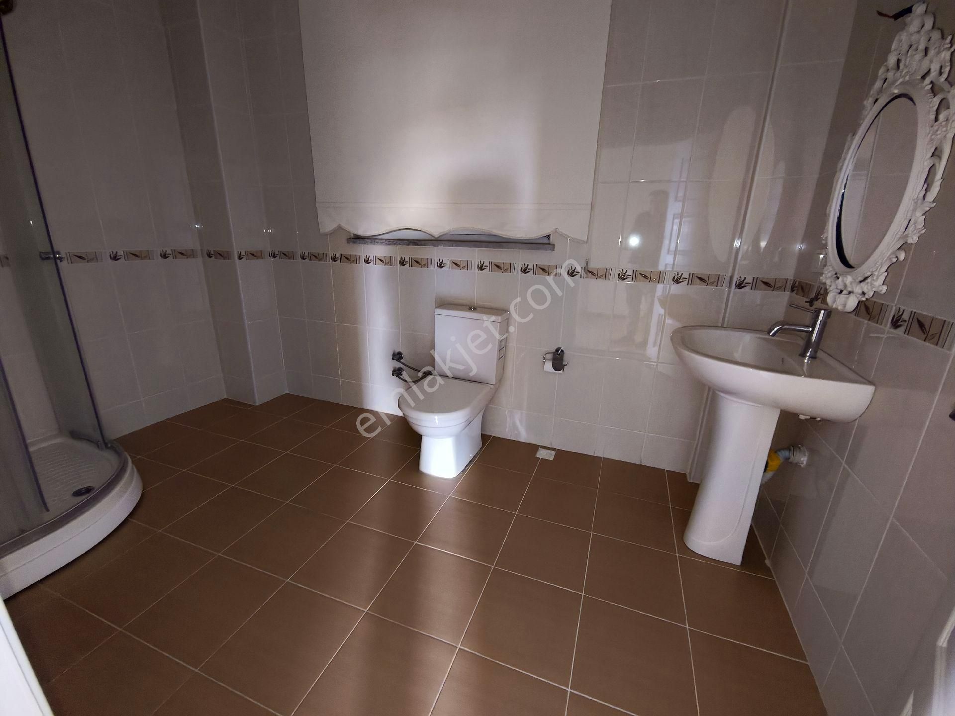 Güneyden Metroya 15 Dakika Yürüme 3+1.125 M2 Balkonlu Daire - Görsel 21