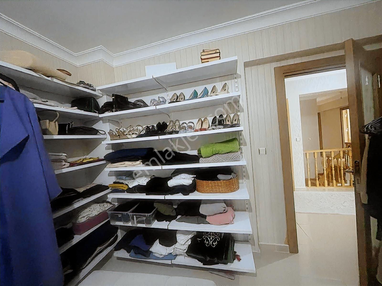 Modern İç Dekorasyon Ferah Kullanım Alanı Satılık Daire - Görsel 17