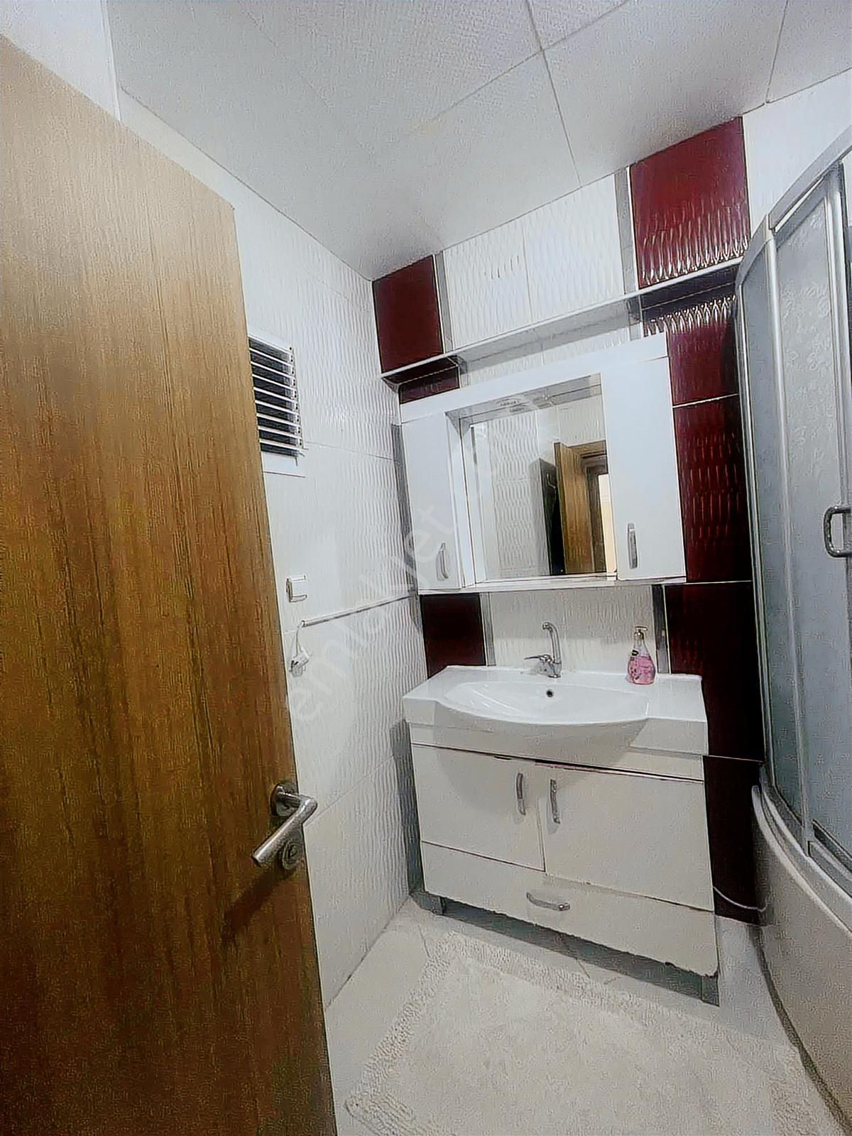 Modern İç Dekorasyon Ferah Kullanım Alanı Satılık Daire - Görsel 22