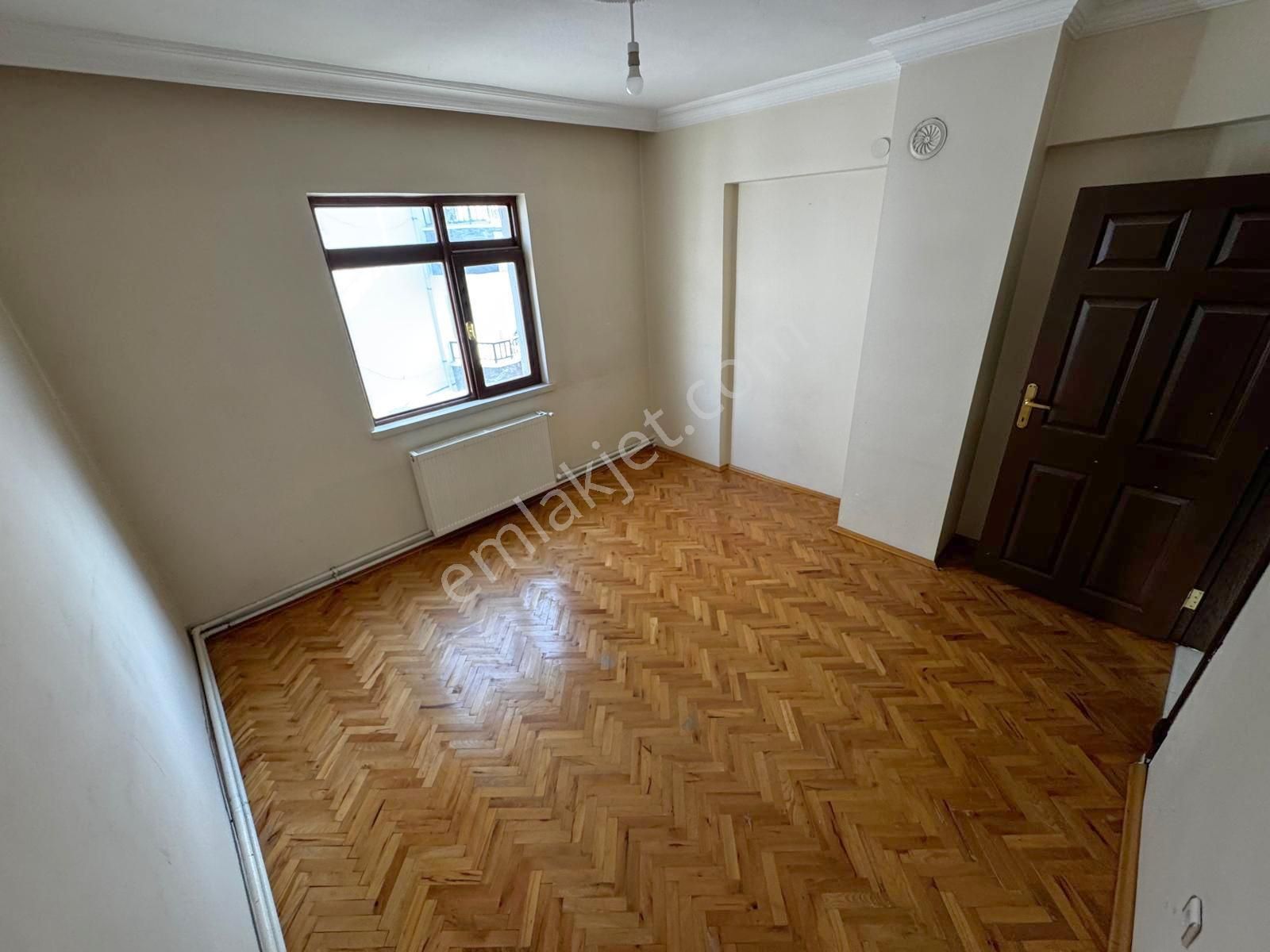 İncirli Tam Merkezde Orta Katta 3+1 Ön Cephe Geniş Balkonlu - Görsel 9