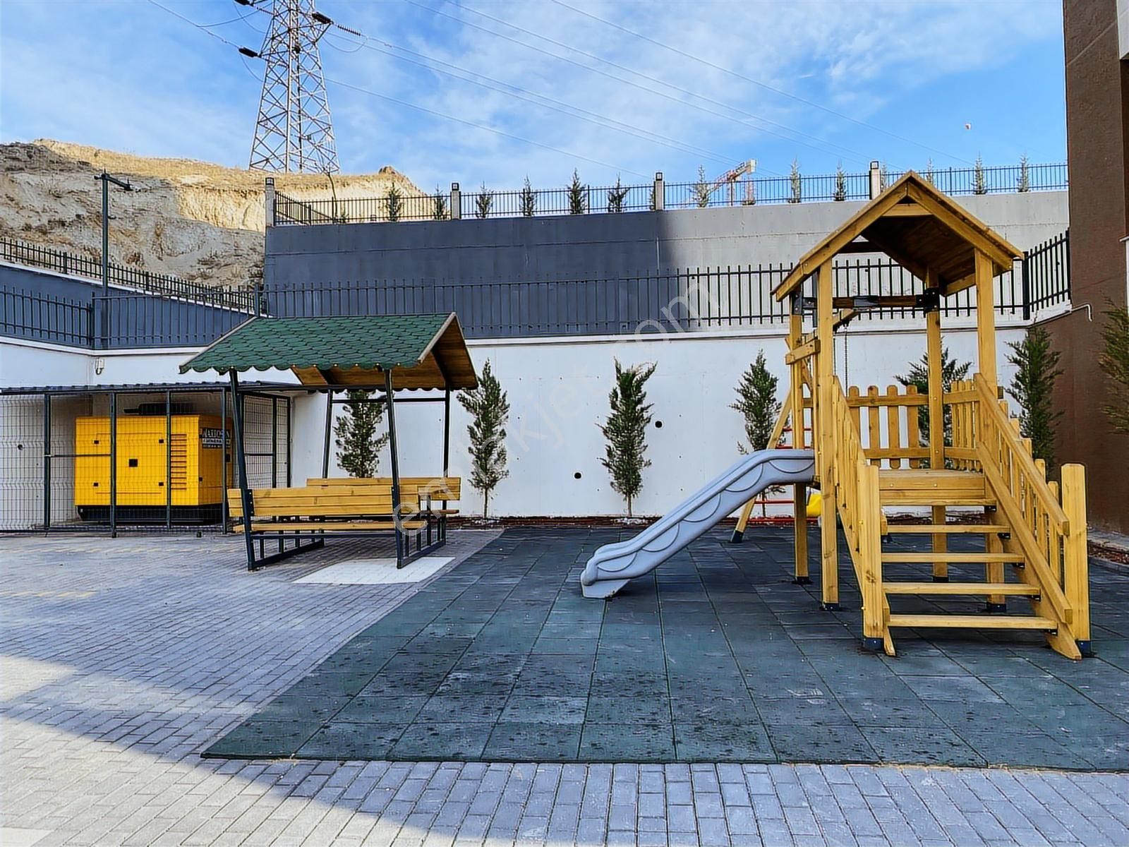 Meydan Göksu' Da Fırsat Yatırımlık 1+1 Sıfır Satılık Daire - Görsel 23